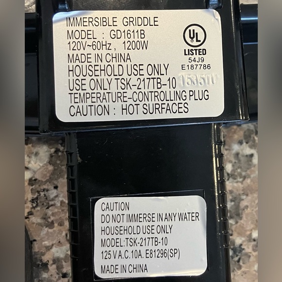 Black & Decker Griddle (200-400° F) Approx. 18 x 8.5 “ Cooking Space, EUC - Picture 7 of 9